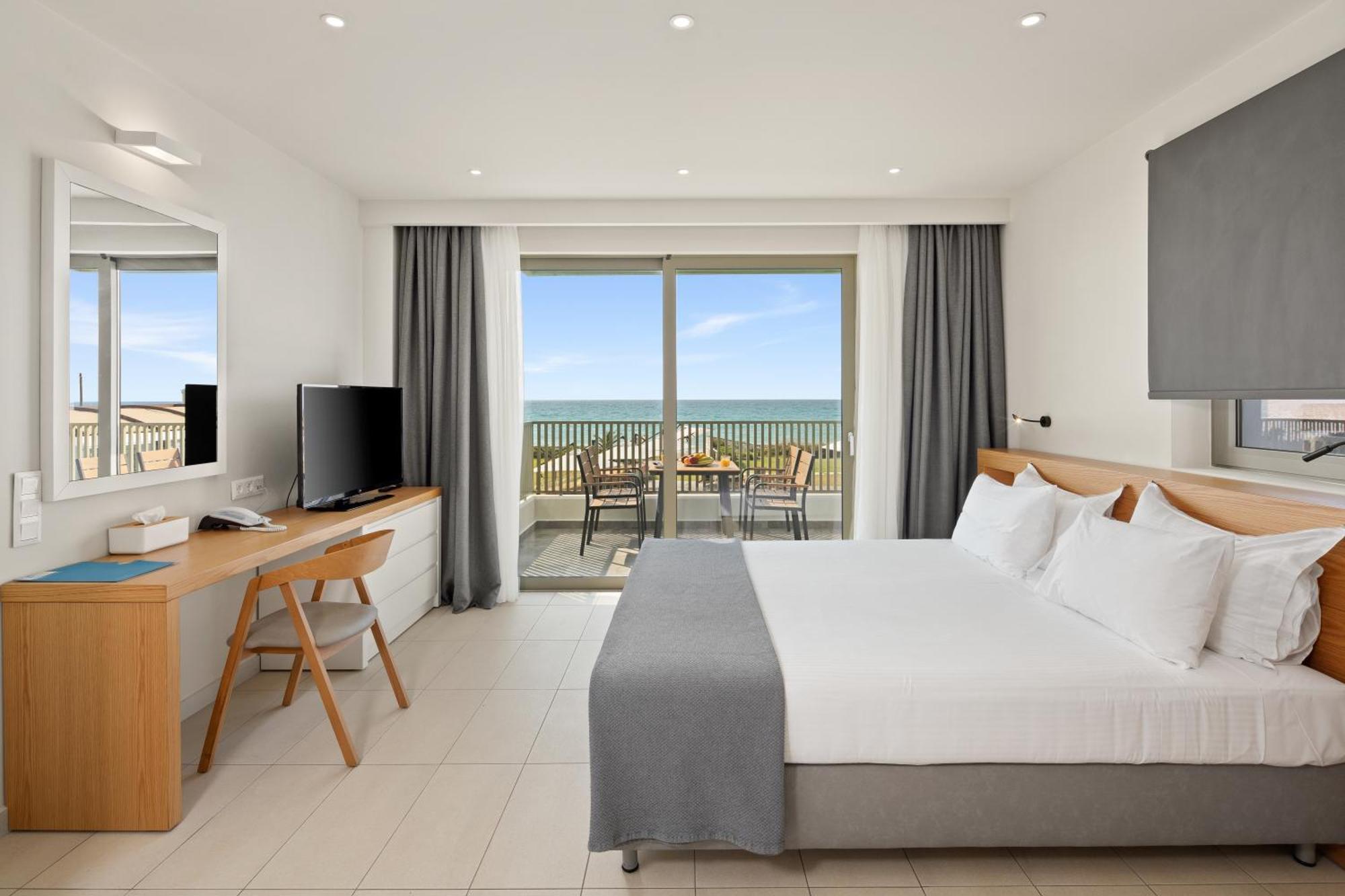 Kyma Suites - Adult Only Accommodation Almiros Beach 객실 사진